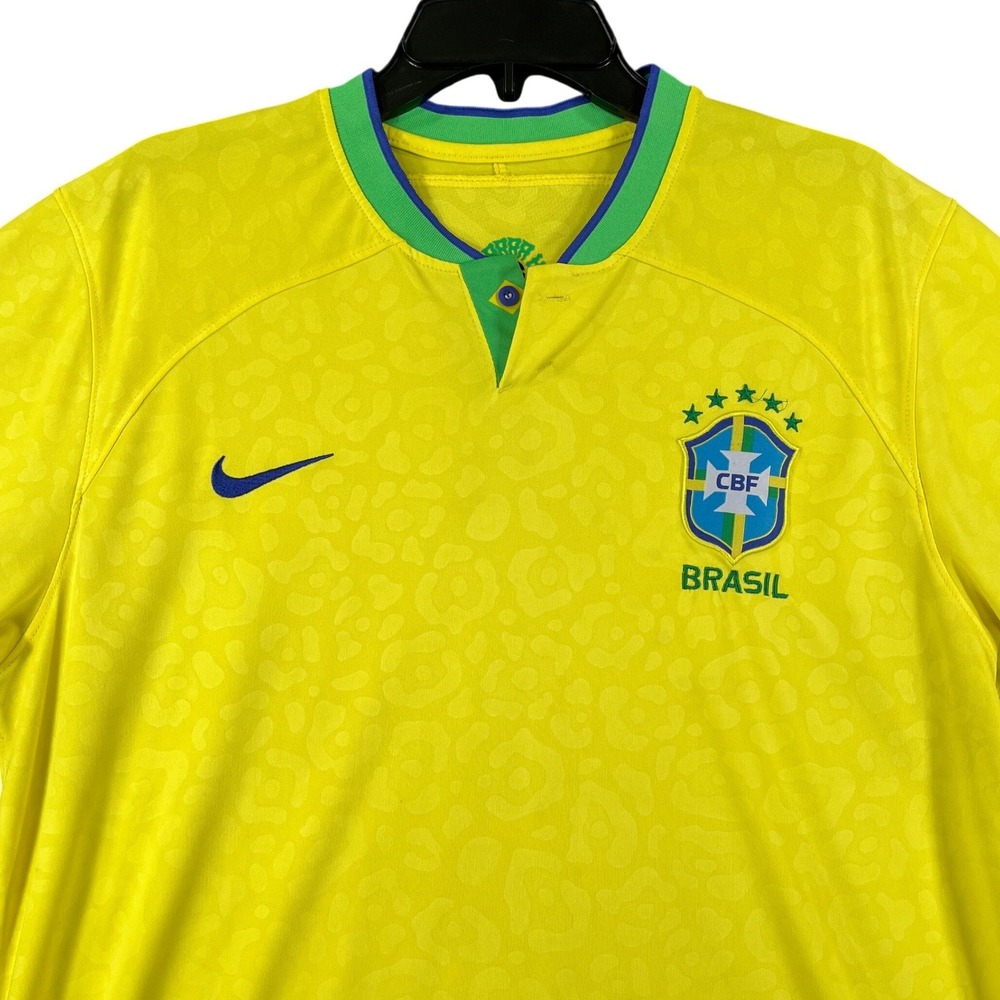 Brazil Nike Soccer Jersey Mens XL Yellow Jaguar Print Home Kit Fan Gear Sport